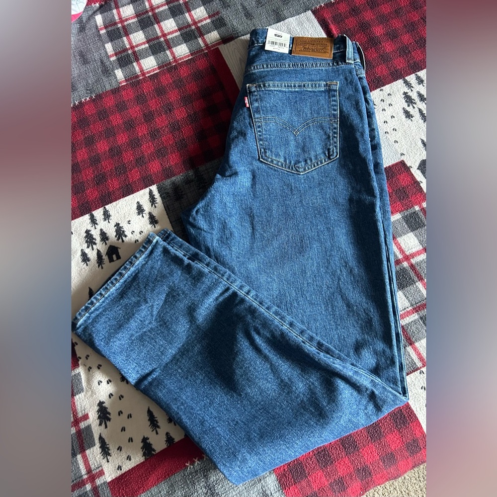 Levi's Classic 724 High-Rise Straight Jeans. 31x30. NWT